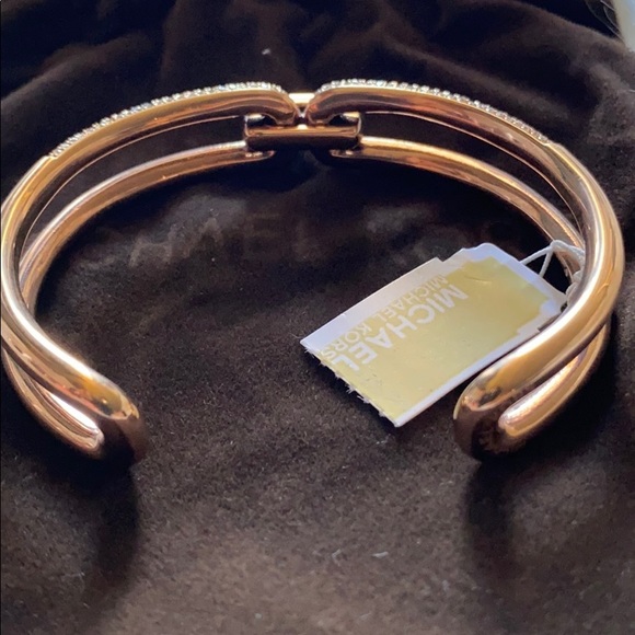 Brand new Michael Kors Crystal paved bracelet - Picture 5 of 6